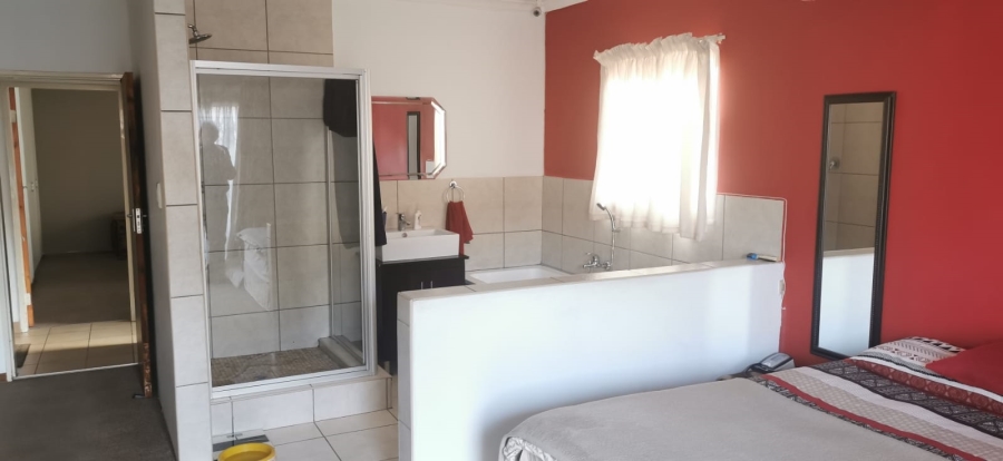 3 Bedroom Property for Sale in Safari Gardens North West